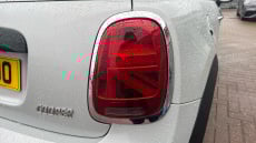 MINI Hatchback 1.5 Cooper Classic 3dr Auto Petrol Hatchback